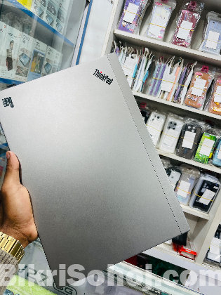 Lenovo thinkpad T490s 8Gen